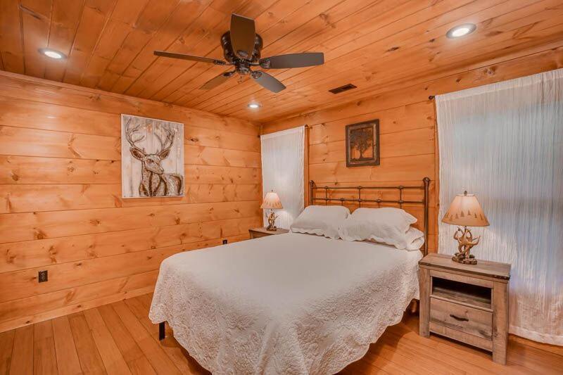 The Buckhorn By Stony Brook Cabins جاتلينبرج المظهر الخارجي الصورة