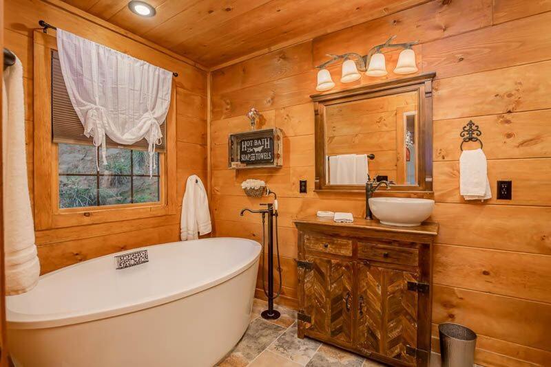 The Buckhorn By Stony Brook Cabins جاتلينبرج المظهر الخارجي الصورة