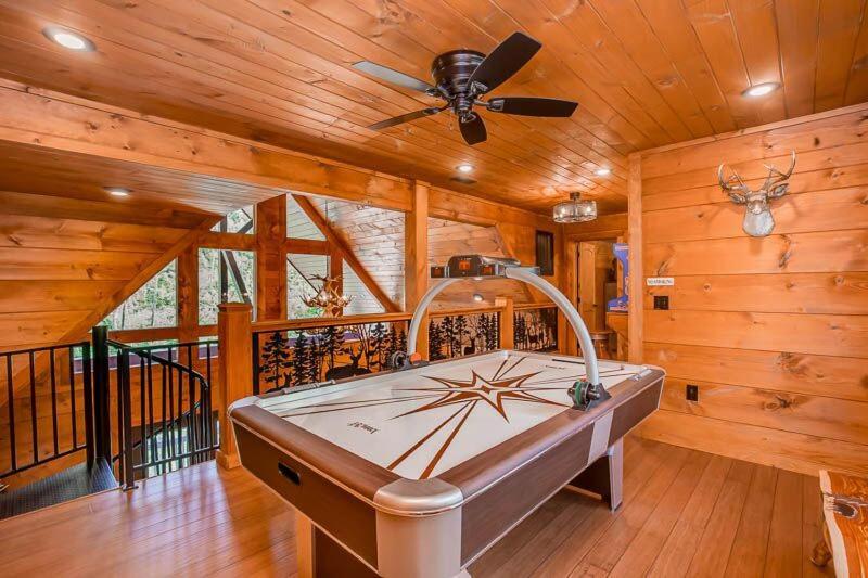 The Buckhorn By Stony Brook Cabins جاتلينبرج المظهر الخارجي الصورة